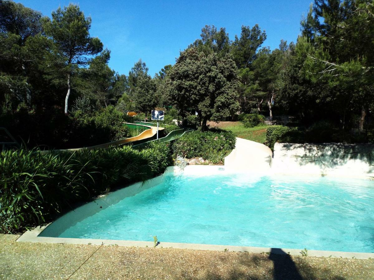 Charmant T2 Climatise Avec Belle Vue , Golf De Pont-Royal Mallemort Buitenkant foto